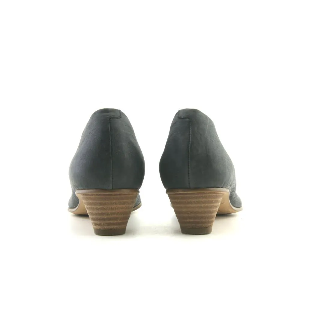 CLARKS CUSION
