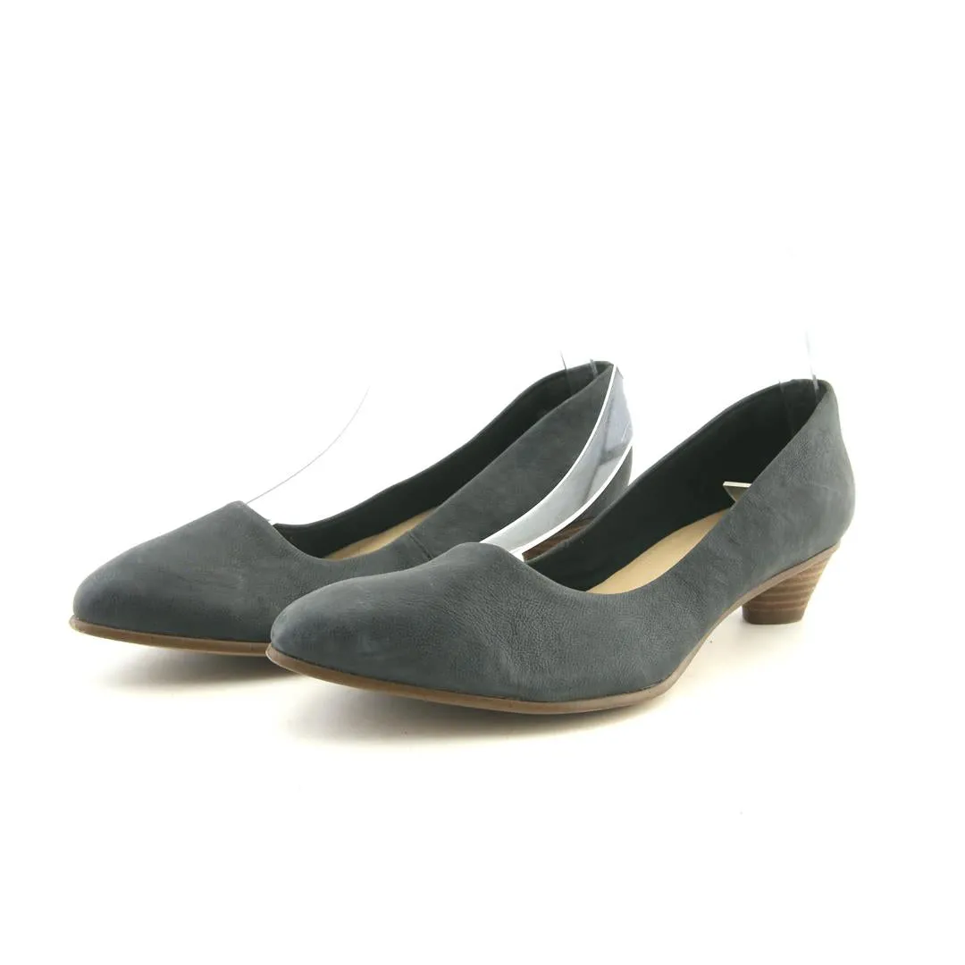 CLARKS CUSION