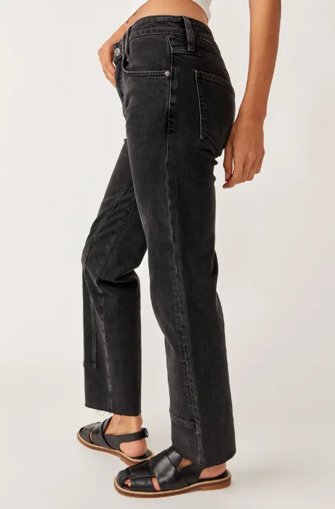 Free People Risk Taker Mid Rise Jeans - Main Squeeze