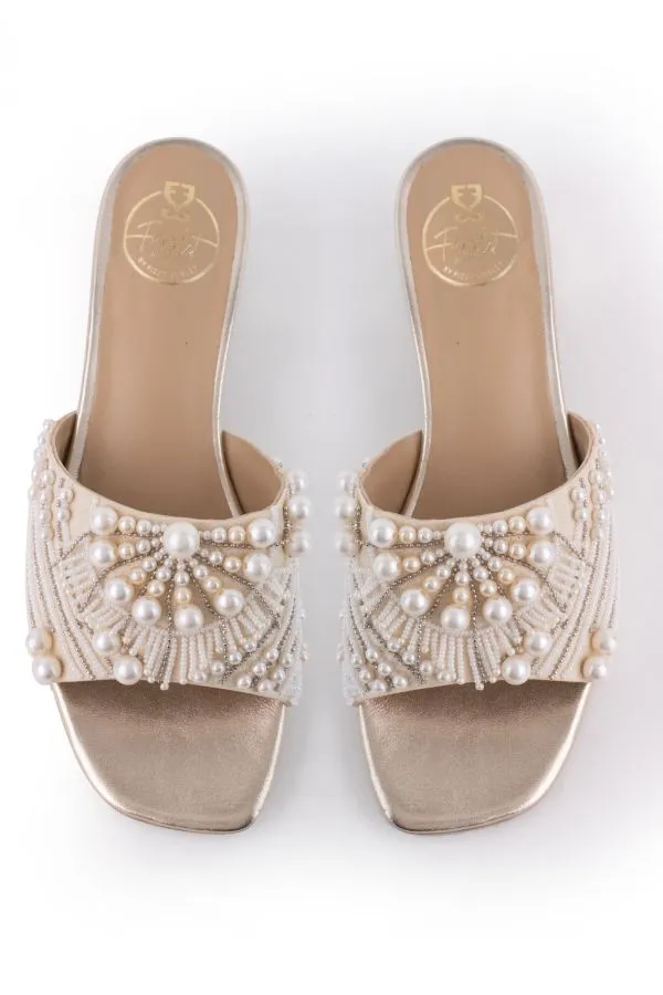 Swan Song : Sandal Heels