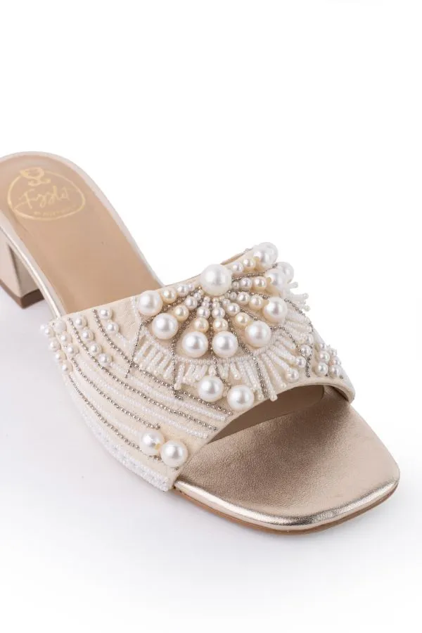 Swan Song : Sandal Heels